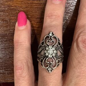 Vintage-Inspired Silver Tone Filigree Ring with Clear Crystals  SZ 6.5